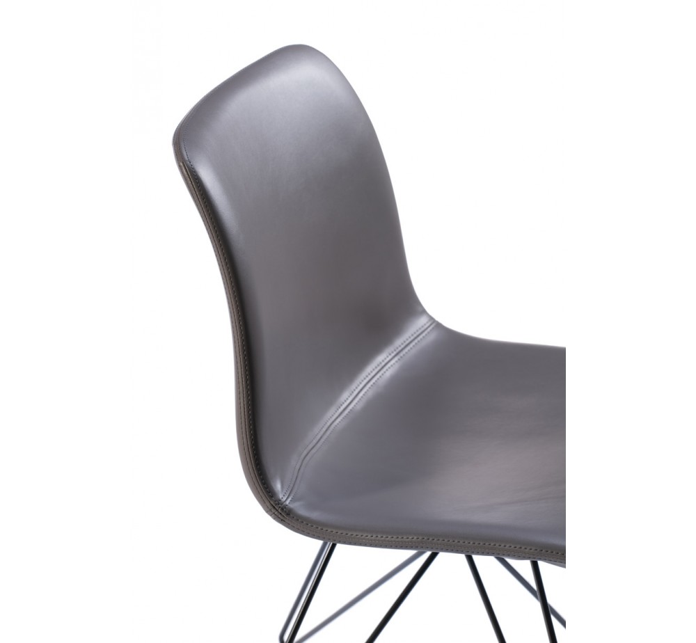 Unik TC uph metal chair by Gaber  | Avant Garde