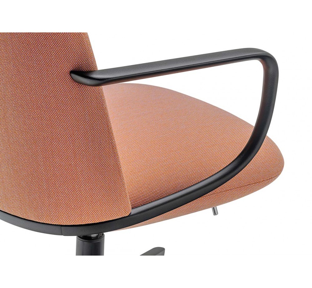 Elinor 3756 office armchair by Pedali | Avant Garde