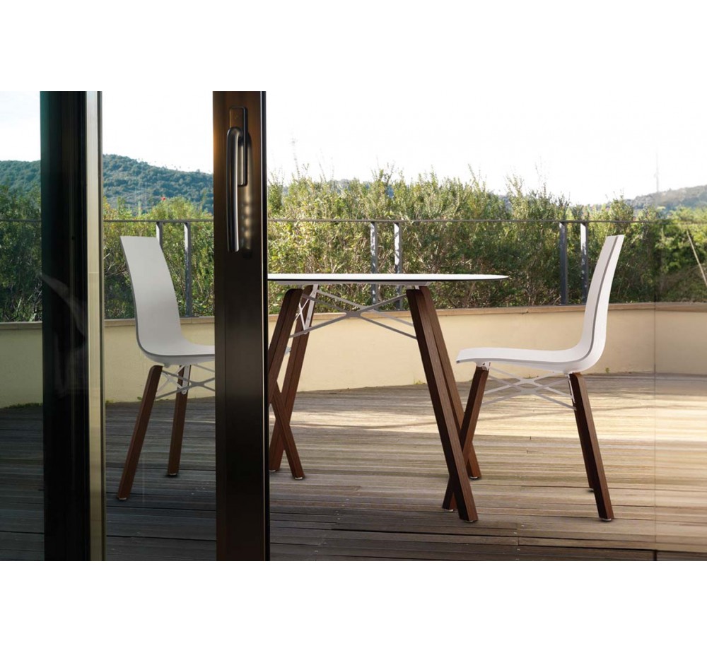 X-treme S Wox Pro Iroko/Oak chair with beech legs by Papatya | Avant Garde