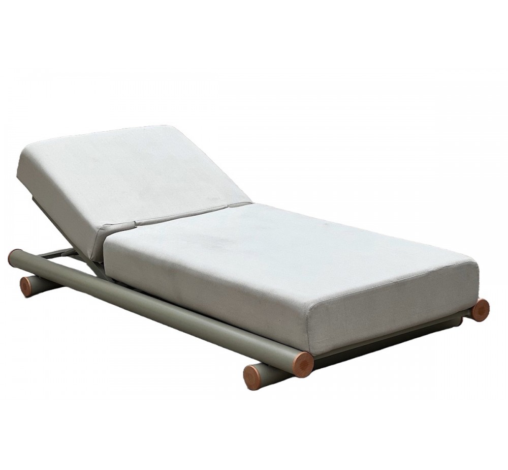 Aperol lounger with cushion - 2 years guarantee | Avant Garde
