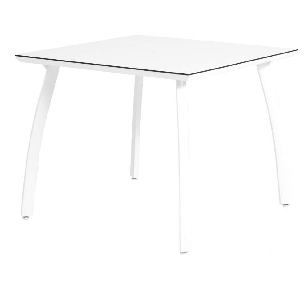 Sunset table by Grosfillex | Avant Garde - exclusive agent
