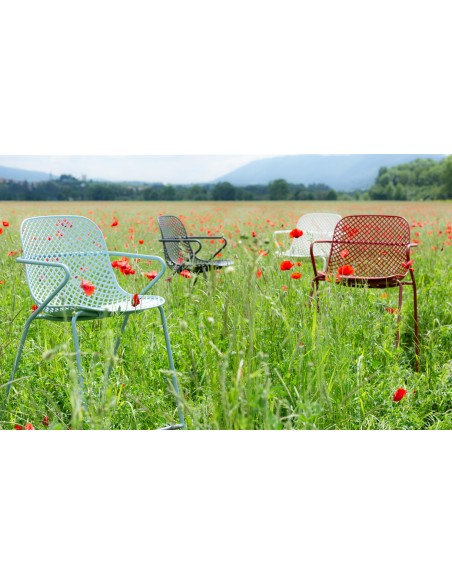 Ramatuelle bar stool by Grosfillex | Avant Garde exclusive agent