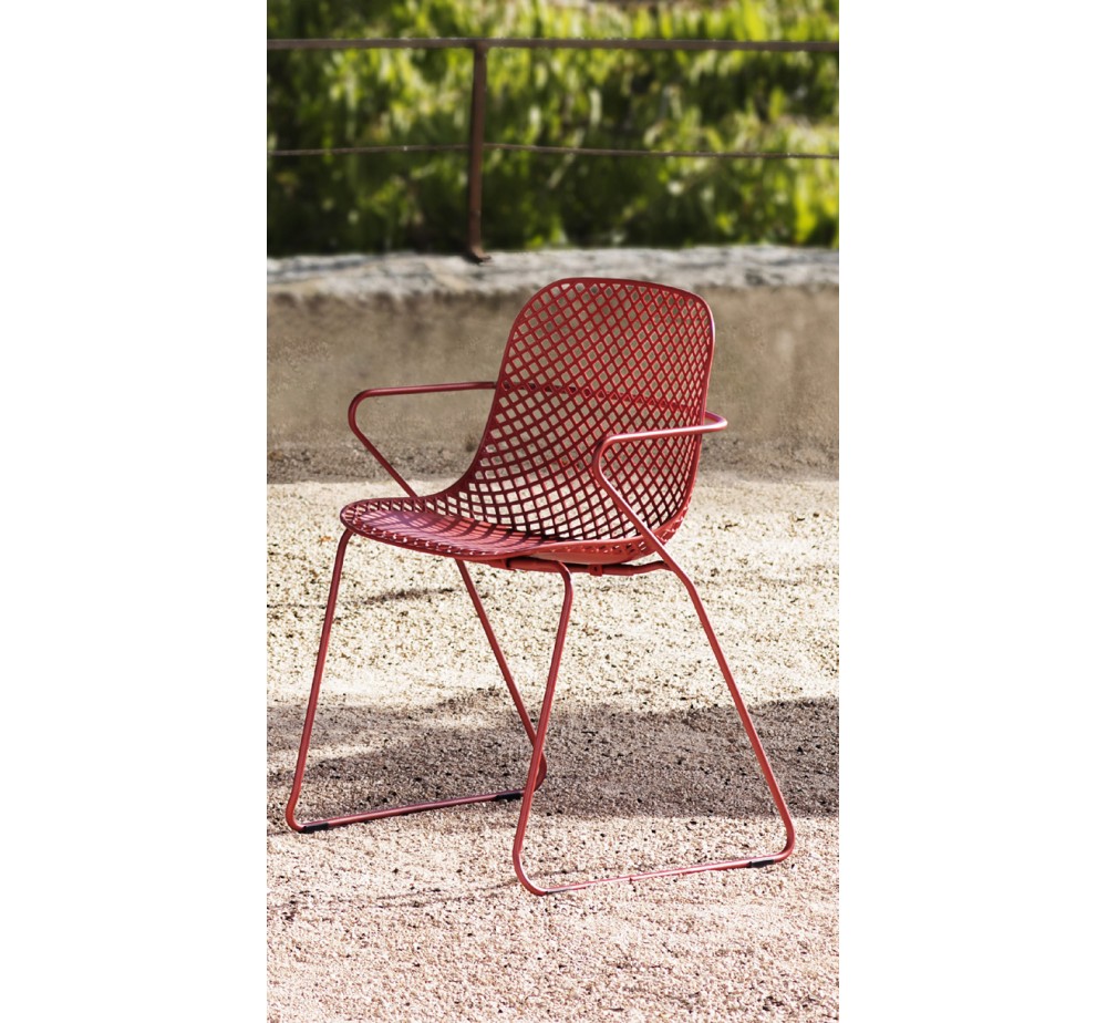 Ramatuelle armchair by Grosfillex | Avant Garde exclusive agent