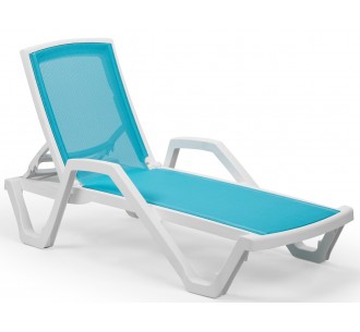 Mare sunbed with armrests