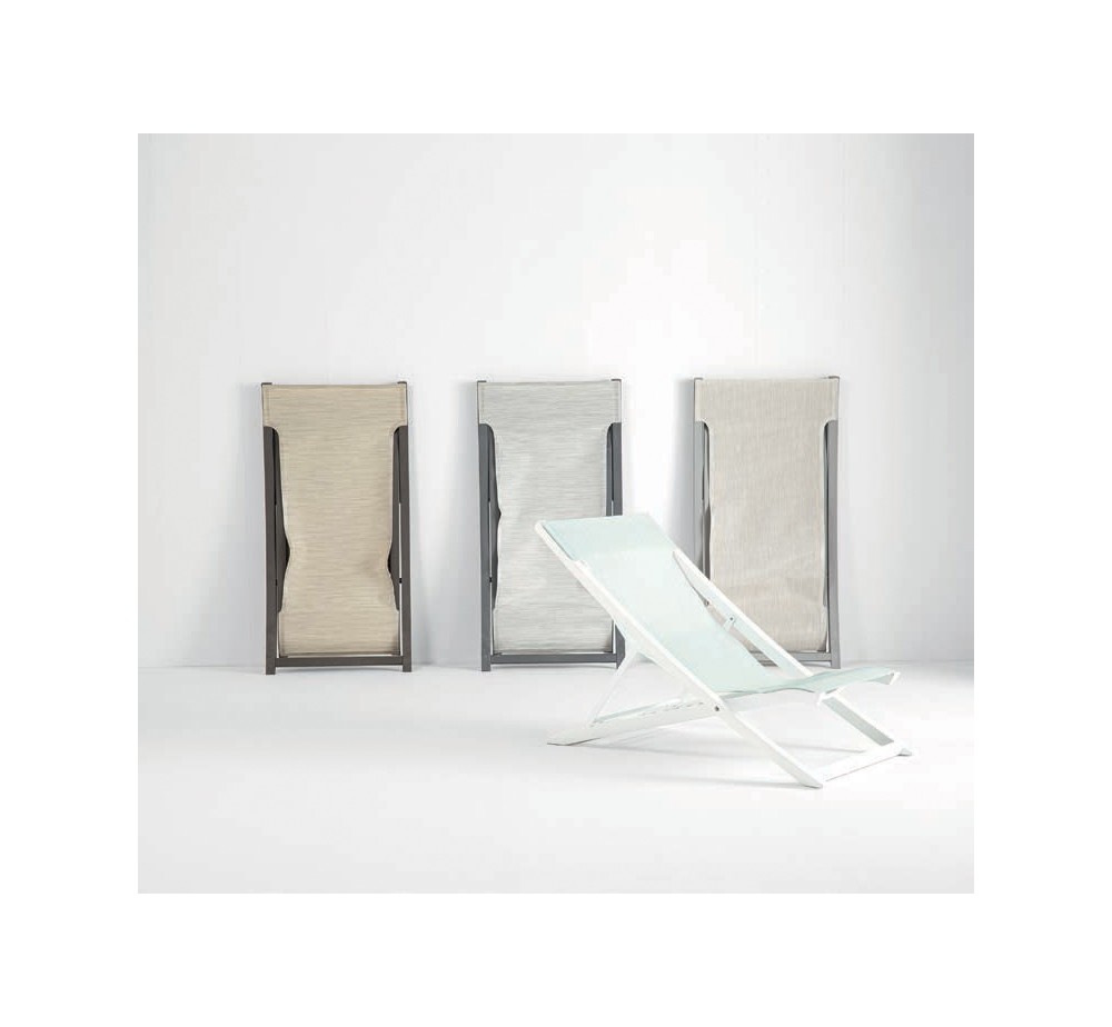 Sunset chaise longue by Grosfillex | Avant Garde - exclusive agent