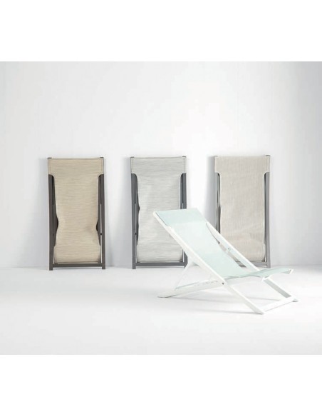 Sunset chaise longue by Grosfillex | Avant Garde - exclusive agent