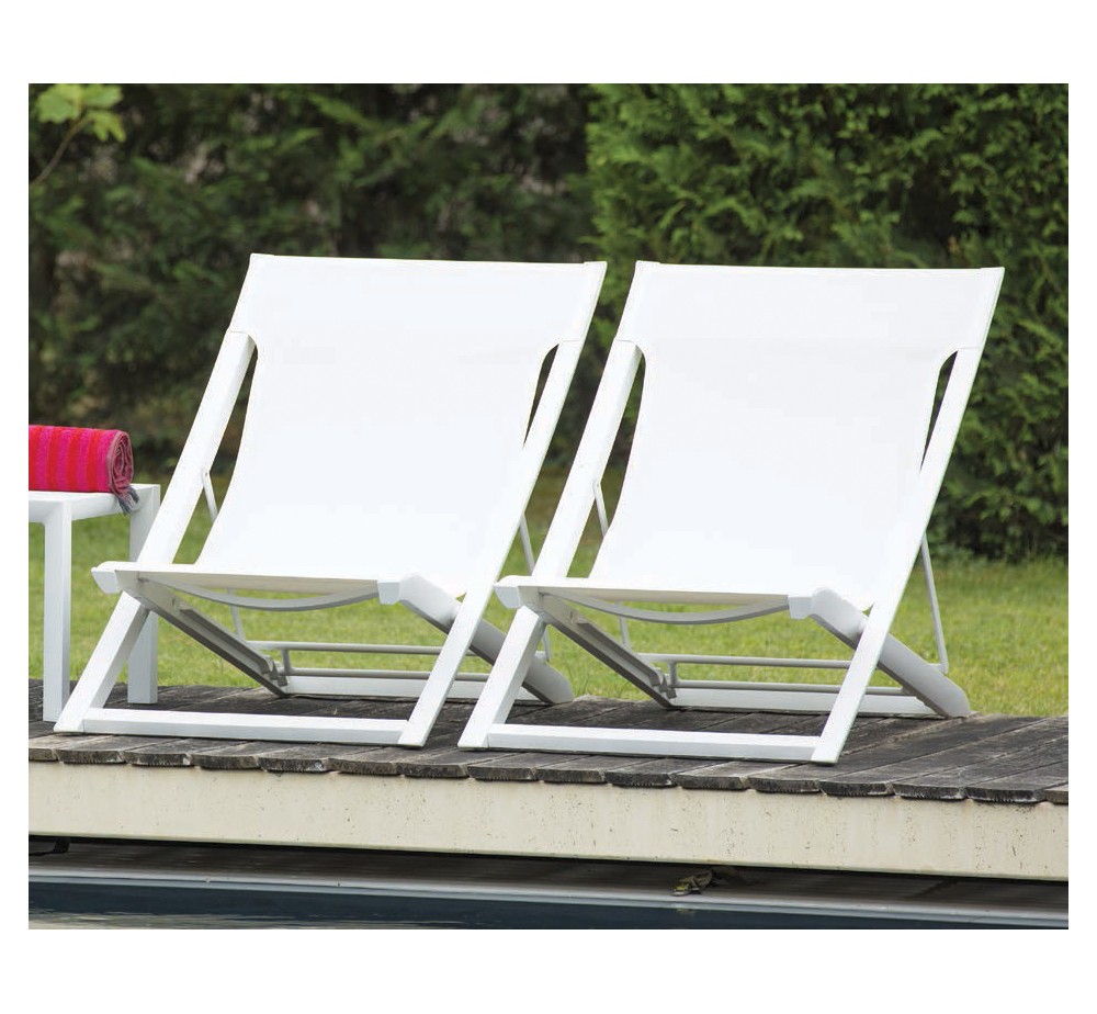 Sunset chaise longue by Grosfillex | Avant Garde - exclusive agent