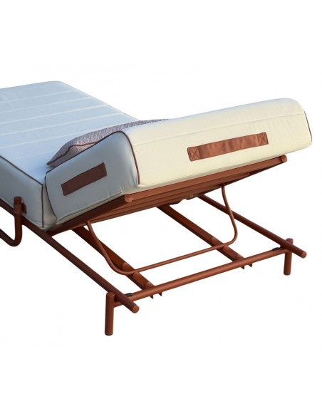Cersei lounger with cushion - 2 years guarantee | Avant Garde