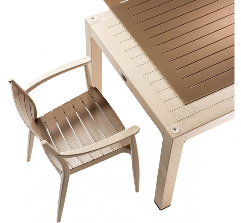 Regnum table by Novussi | Avant Garde