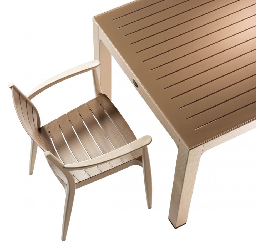 Regnum table by Novussi | Avant Garde
