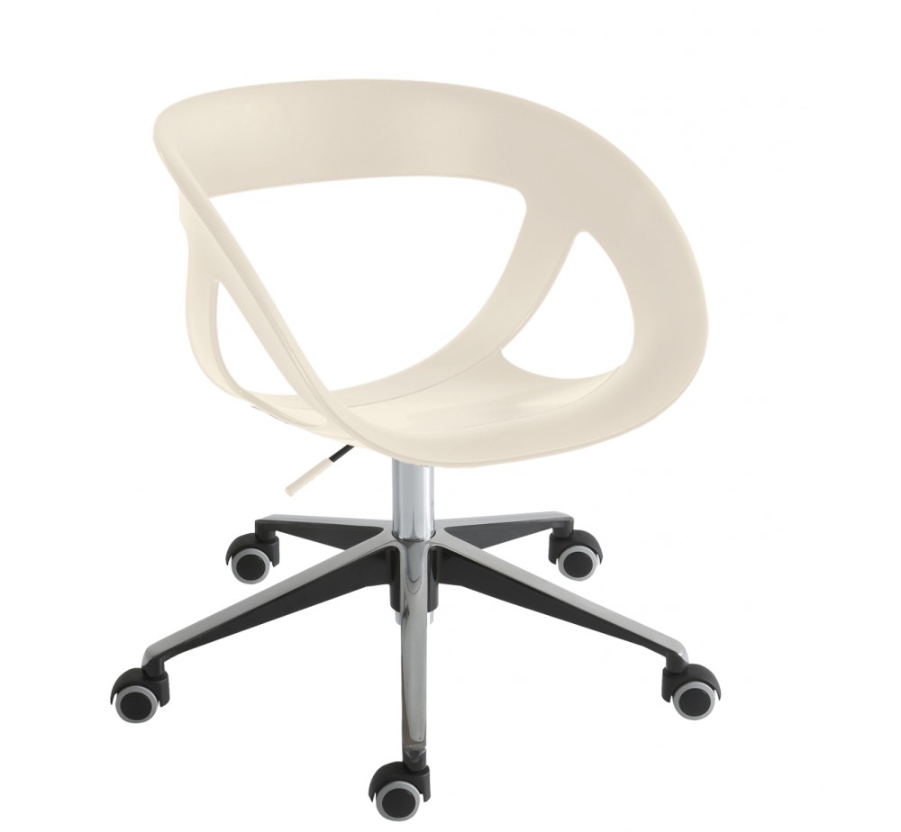 Moema 05R armchair