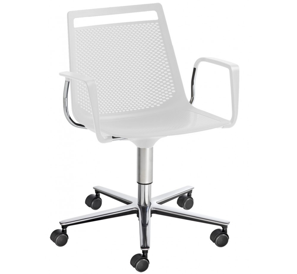 AKAMI T5R BRACCIOLO armchair by Gaber | Avant Garde