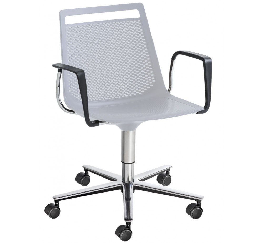 AKAMI T5R BRACCIOLO armchair by Gaber | Avant Garde
