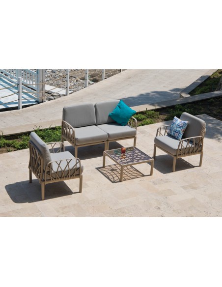 Garda 2seater sofaby Novussi | Avant Garde