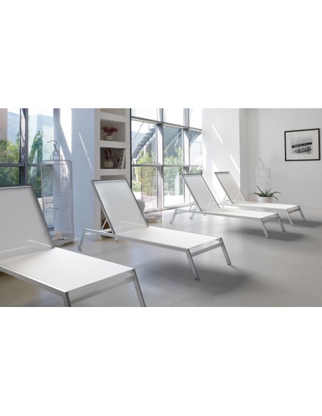 Zen sunlounger