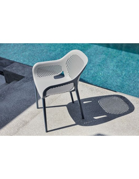 Atra πολυθρόνα polypropylene by Tilia | Avant Garde design