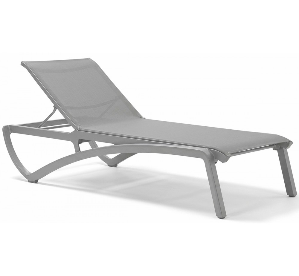 Sunset sunbed by Grosfillex | Avant Garde - exclusive agent