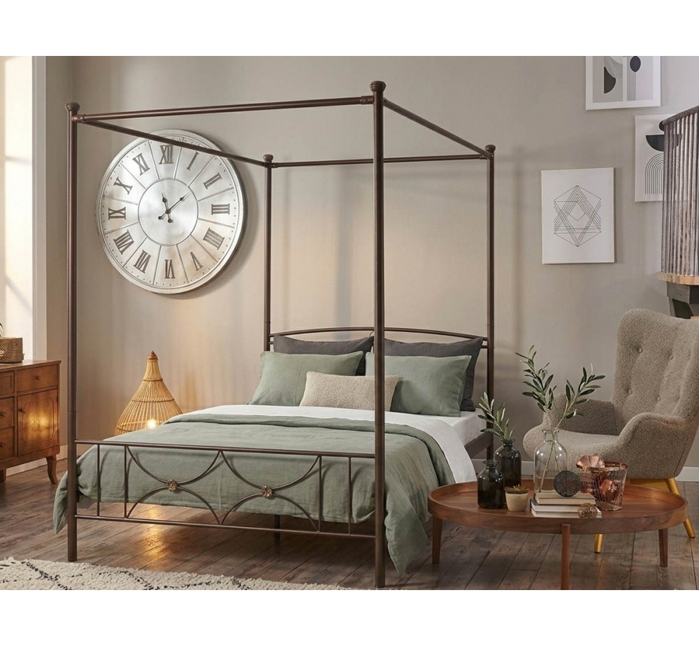 MC26 metal bed with top