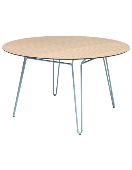 Ramatuelle table by Grosfillex - 2 years guarantee | Avant Garde