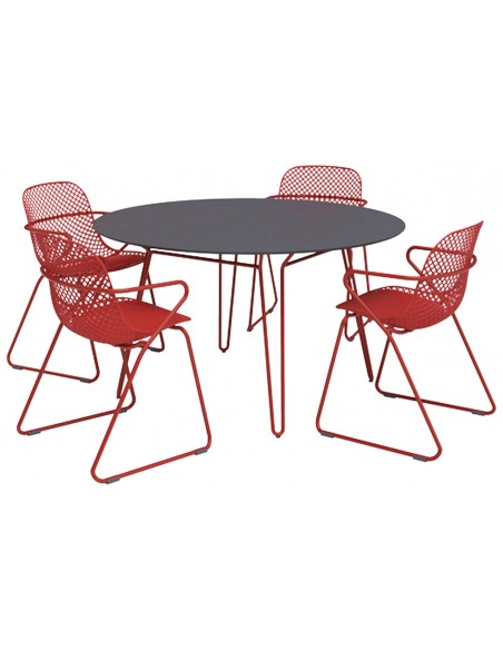 Ramatuelle table by Grosfillex - 2 years guarantee | Avant Garde