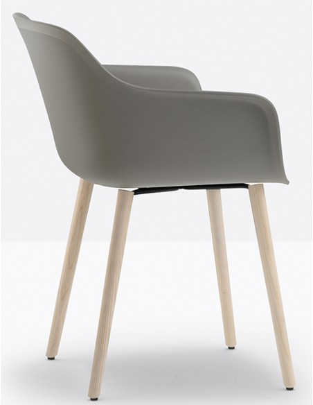 Babila XL 2754 armchair by Pedrali | Avant Garde