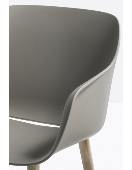 Babila XL 2754 πολυθρόνα της Pedrali | Avant Garde