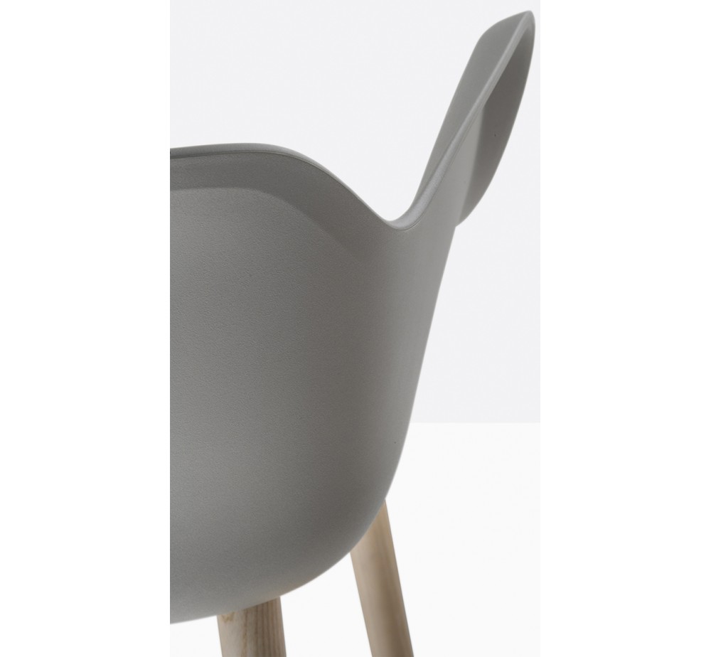 Babila XL 2754 πολυθρόνα της Pedrali | Avant Garde