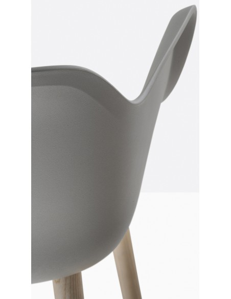 Babila XL 2754 armchair by Pedrali | Avant Garde