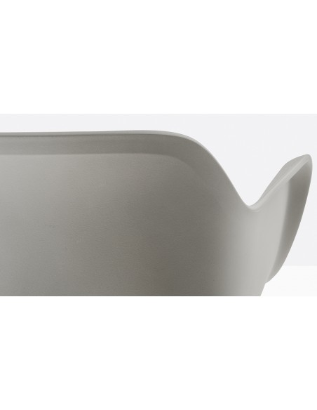 Babila XL 2754 armchair by Pedrali | Avant Garde