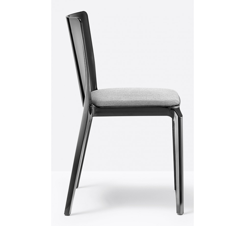 Blitz 640.3 cushion by Pedrali | Avant Garde