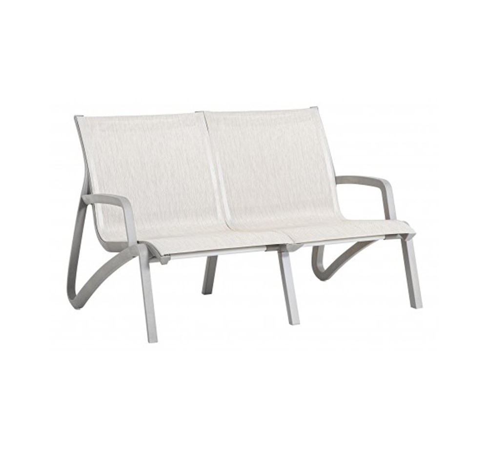 Sunset sofa with armrests by Grosfillex | Avant Garde -exclusive agent