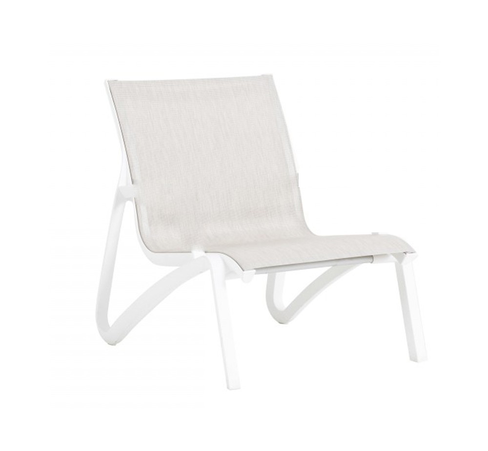 Sunset lounge chair by Grosfillex | Avant Garde - exclusive agent