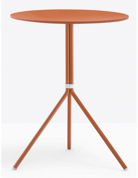Nolita 5453 H72 table base by Pedrali | Avant Garde