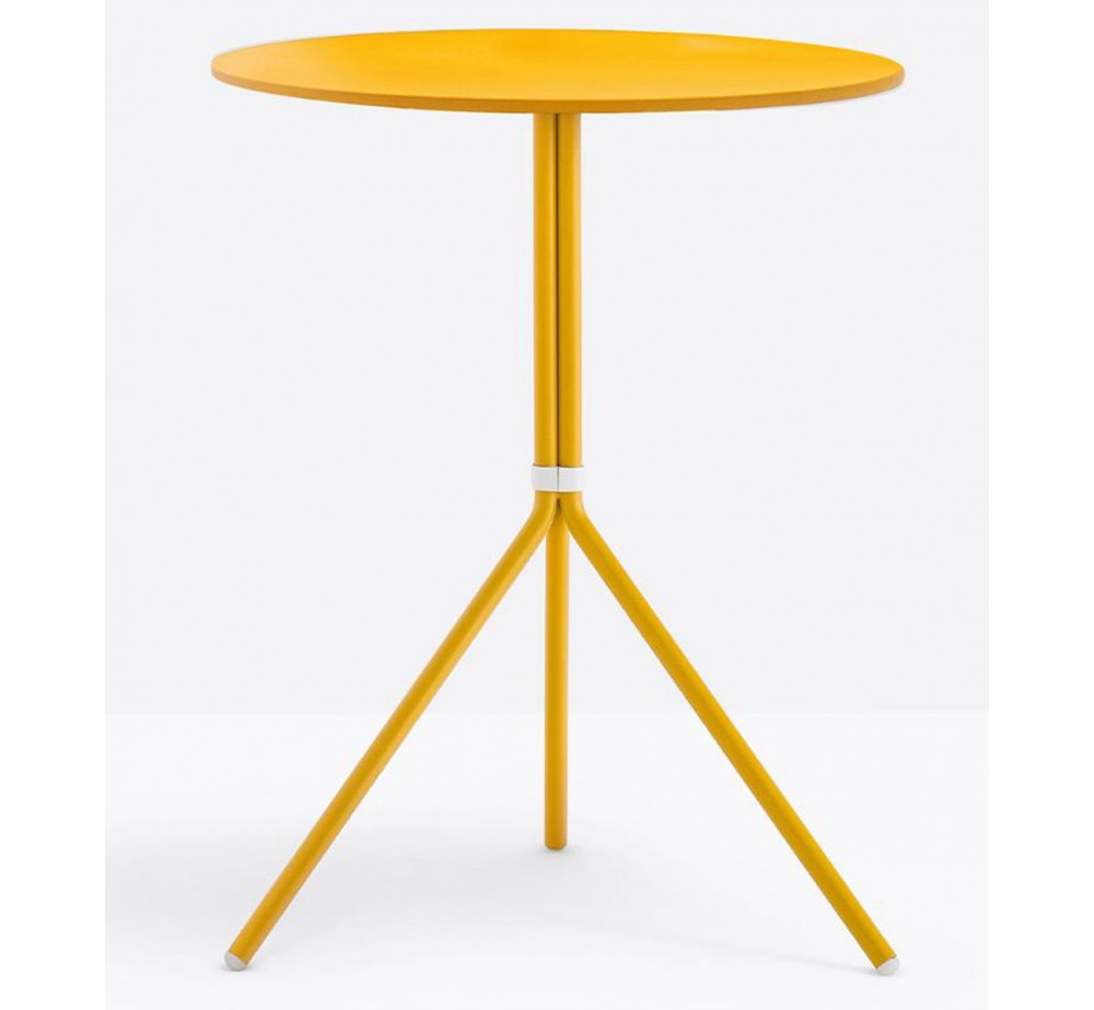 Nolita 5453 H72 table base by Pedrali | Avant Garde