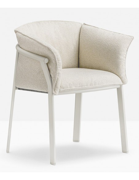 Lamorisse 3685 armchair by Pedrali | Avant Garde