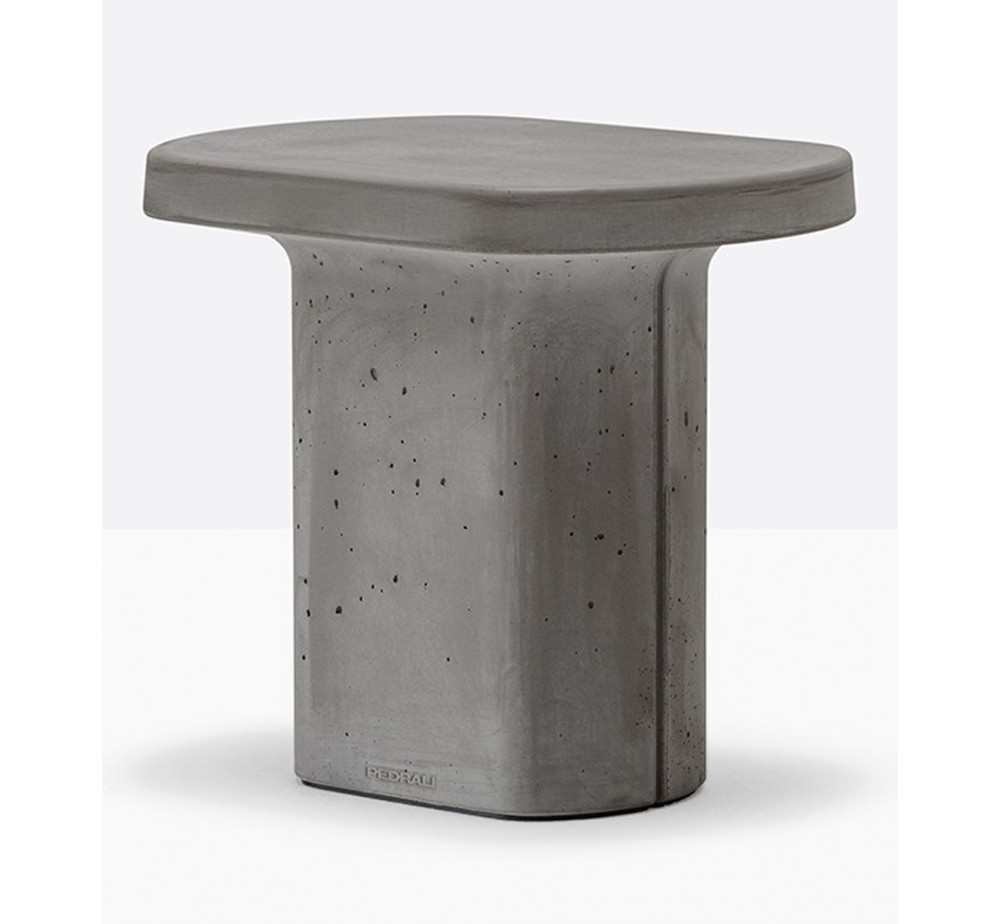 Caementum side table της Pedrali | Avant Garde