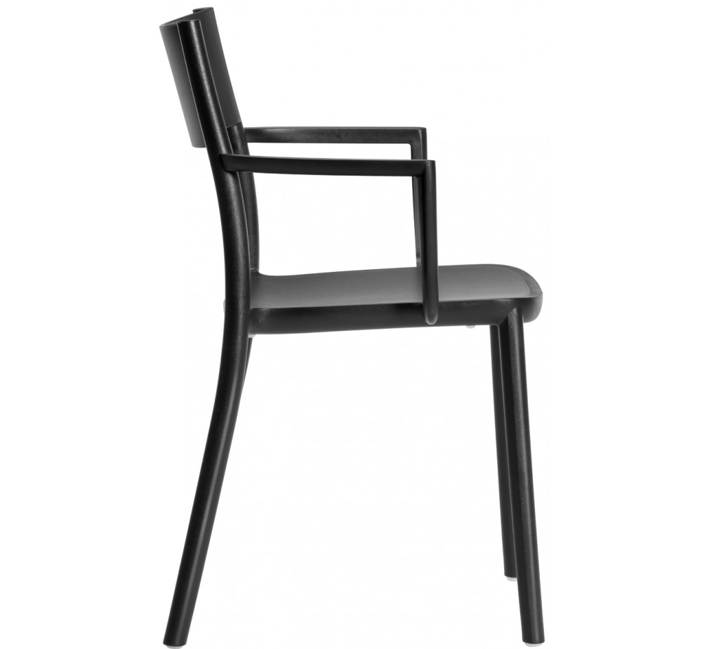 To-Me cod.234/A armchair technopolymer by Gaber | Avant Garde