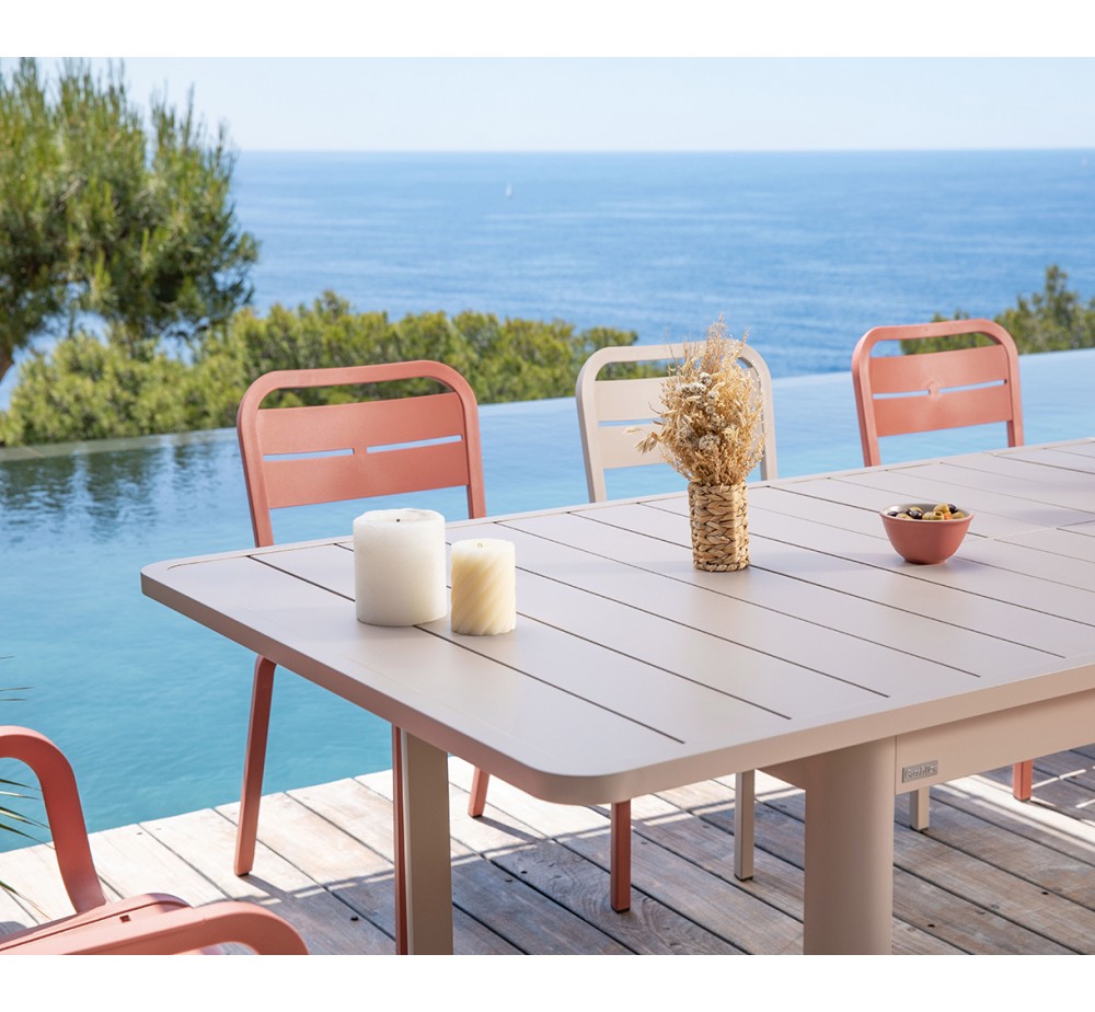 CANNES expandable table by Grosfillex - 2 years guarantee | Avant Garde