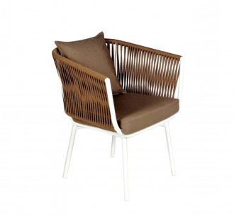 AVF179 aluminium armchair